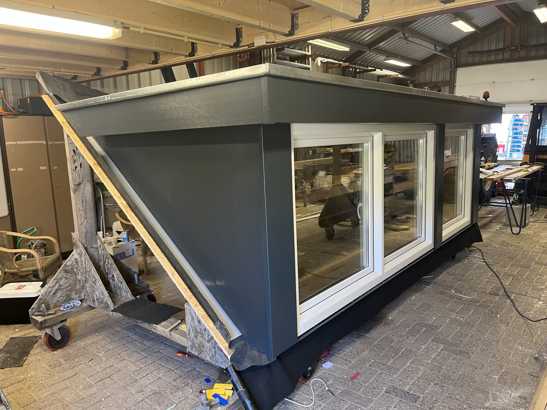 Foto prefab dakkapel werkplaats 2